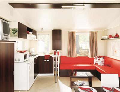 Location de Mobil-home à Pornichet - Cottage Confort idéal pour 4/6 personnes - Salon et cuisine