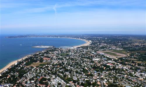 La Baie de la Baule vue du ciel  - CAMPING LES FORGES ***