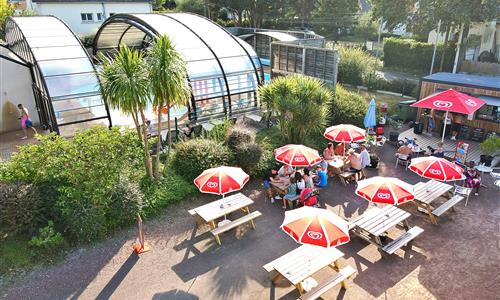 Module snack terrasse restauration Camping les forges  44 - CAMPING LES FORGES ***
